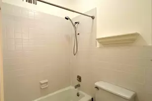 1016 Queens Rd, Charlotte, NC 28207 - Photo 16