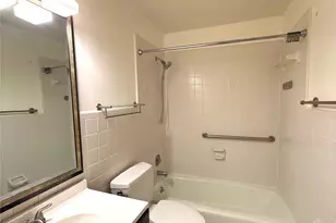 1016 Queens Rd, Charlotte, NC 28207 - Photo 12