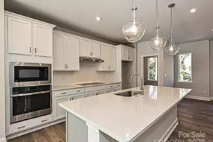 921 Archway Ln, Charlotte, NC 28217 - Photo 1