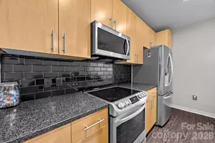 210 N Church St, Charlotte, NC 28202 - Photo 14