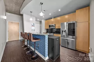 210 N Church St, Charlotte, NC 28202 - Photo 2