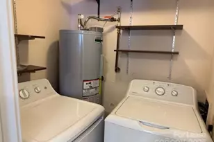 627 Cherry St, Statesville, NC 28677 - Photo 6