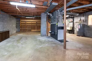 66 Gibson Rd, Asheville, NC 28804 - Photo 18