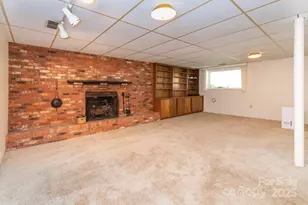 66 Gibson Rd, Asheville, NC 28804 - Photo 16