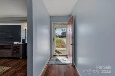 489 14th Avenue Drive NE, Hickory, NC 28601 - Photo 10