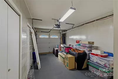 489 14th Avenue Drive NE, Hickory, NC 28601 - Photo 20