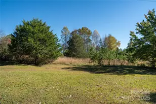 523 Mcdade Rd, Tryon, NC 28782 - Photo 1