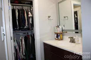 18749 Vineyard Point Ln, Cornelius, NC 28031 - Photo 16