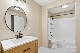 2500 Cranbrook Ln, Charlotte, NC 28207 - Photo 20