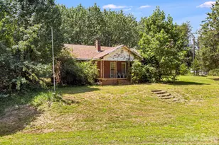 211 Luckadoo Rd, Bostic, NC 28018 - Photo 8