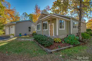 189 Friendly Cir, Saluda, NC 28773 - Photo 2