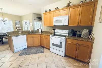 1350 21st Avenue NE, Hickory, NC 28601 - Photo 12