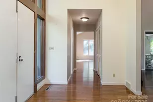 412 W Browning Rd, Hendersonville, NC 28791 - Photo 6