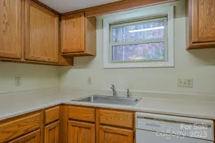 410 Avena Rd, Black Mountain, NC 28711 - Photo 10