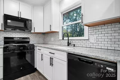 1185 10th Street Place Circle NW, Hickory, NC 28601 - Photo 8