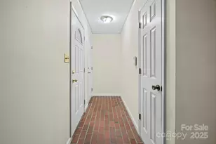 331 Meadowbrook Rd, Charlotte, NC 28211 - Photo 22