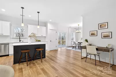 4207 Eagle Chase Drive, Charlotte, NC 28216 - Photo 10