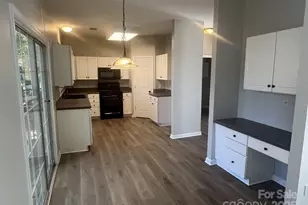 6329 Elderslie Dr, Charlotte, NC 28269 - Photo 8