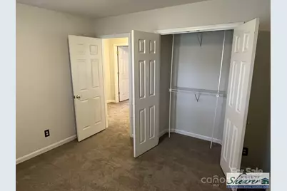 6329 Elderslie Drive, Charlotte, NC 28269 - Photo 22