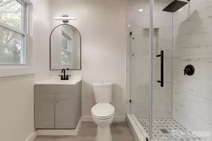 2721 Mayflower Rd, Charlotte, NC 28208 - Photo 32