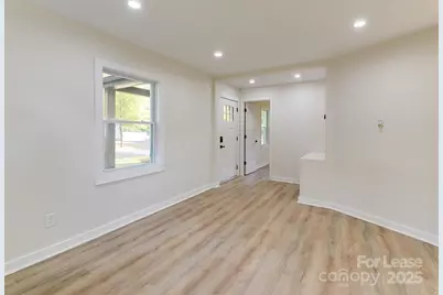 2721 Mayflower Road, Charlotte, NC 28208 - Photo 8