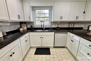 707 W Barr St, Lancaster, SC 29720 - Photo 26