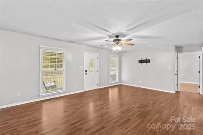507 W Blume Street, Landis, NC 28088 - Photo 10