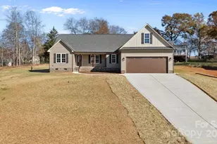 2583 Wallace Acres Ln, Lincolnton, NC 28092 - Photo 2