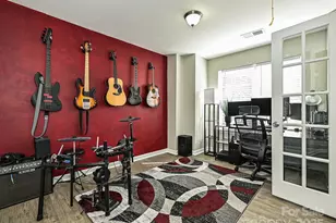 16319 Peachmont Dr, Cornelius, NC 28031 - Photo 18