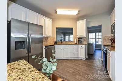 16319 Peachmont Drive, Cornelius, NC 28031 - Photo 4