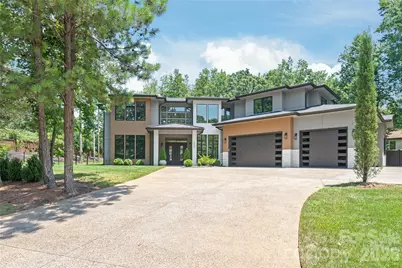 8403 Sarsfield Court, Waxhaw, NC 28173 - Photo 4