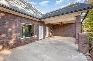 182 Canal Dr, Statesville, NC 28677 - Photo 30