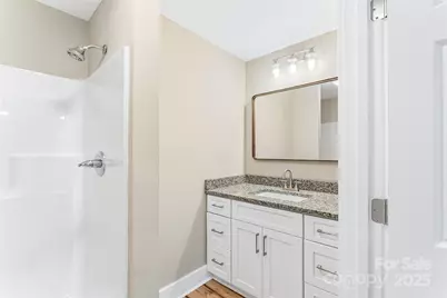 715 7th Avenue SE, Hickory, NC 28602 - Photo 14