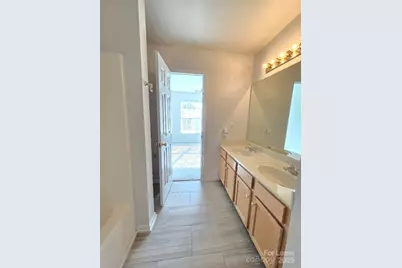 8221 Brookings Drive, Charlotte, NC 28269 - Photo 24