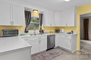 4407 Oak Ln, Charlotte, NC 28213 - Photo 16