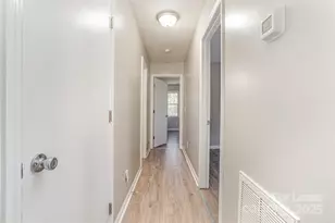 6165 Meadow Rose Ln, Charlotte, NC 28215 - Photo 4