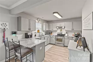 805 River Trail Rd, Lowell, NC 28098 - Photo 20