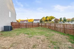 805 River Trail Rd, Lowell, NC 28098 - Photo 8