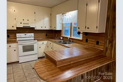 2819 Playmore Beach Road, Morganton, NC 28655 - Photo 10