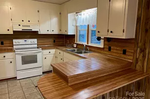 2819 Playmore Beach Rd, Morganton, NC 28655 - Photo 10