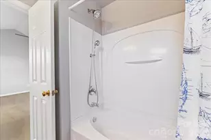 813 Rock Lake Glen, Fort Mill, SC 29715 - Photo 32