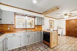 1675 Ponder Creek Rd, Mars Hill, NC 28754 - Photo 16