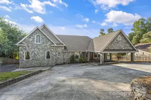 10 Scout Rd, Greenville, SC 29611 - Photo 2