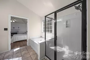 7708 Harrington Woods Rd, Charlotte, NC 28269 - Photo 22