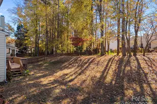 7708 Harrington Woods Rd, Charlotte, NC 28269 - Photo 36