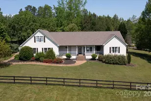 2409 Golf Course Rd, Columbus, NC 28722 - Photo 1
