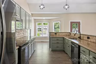 2409 Golf Course Rd, Columbus, NC 28722 - Photo 16