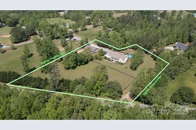 2409 Golf Course Road #14, Columbus, NC 28722 - Photo 6