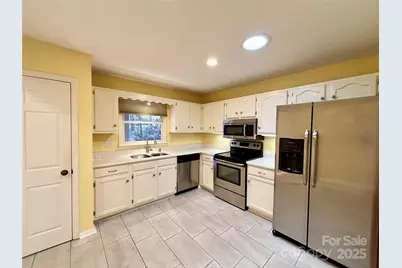 21 Loganwood Lane, Etowah, NC 28729 - Photo 6