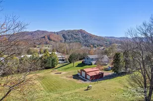 443 Cedarwood Dr, Waynesville, NC 28785 - Photo 26